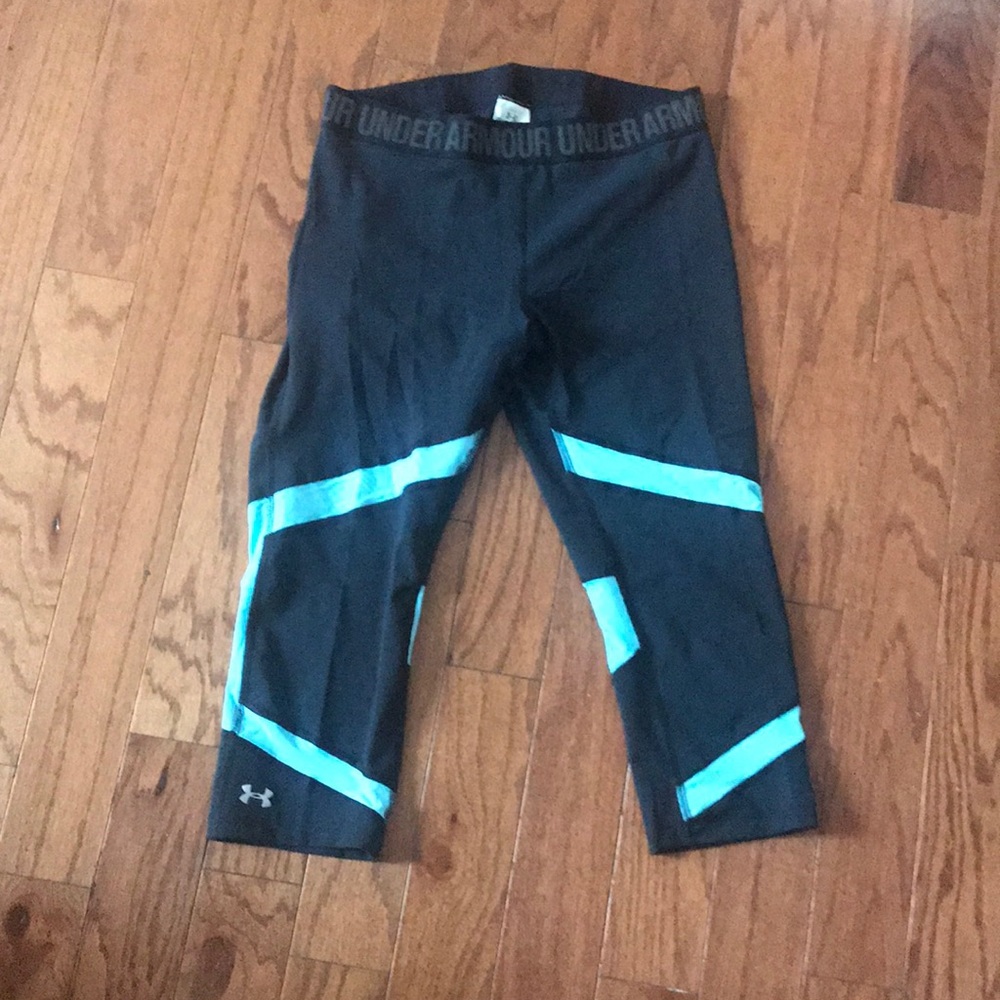 Under armour Capri exercise bottoms.